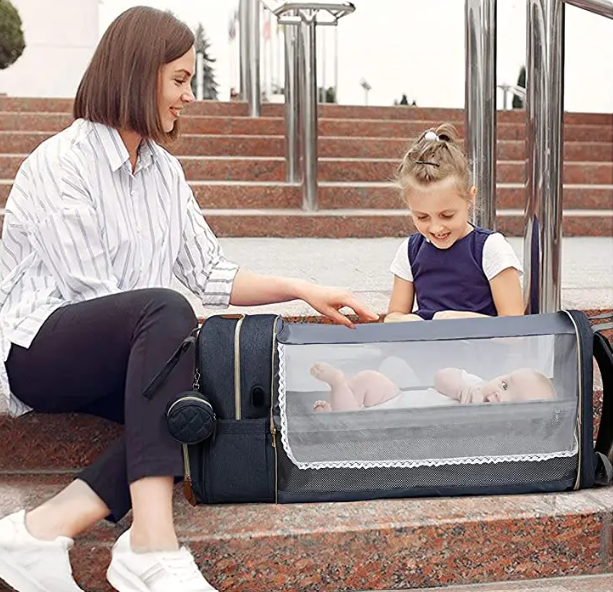 Sac à Dos de Maternité 3 en 1 – Lit Pliable, Table à Langer et Chargeur USB